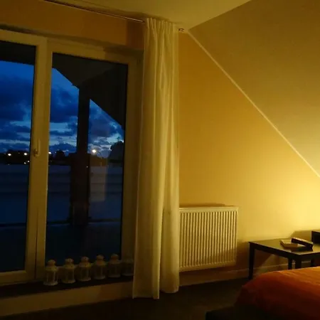 Lägenhet By The Sea Darlowko