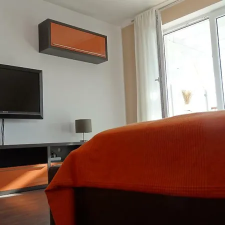 By The Sea Apartment *