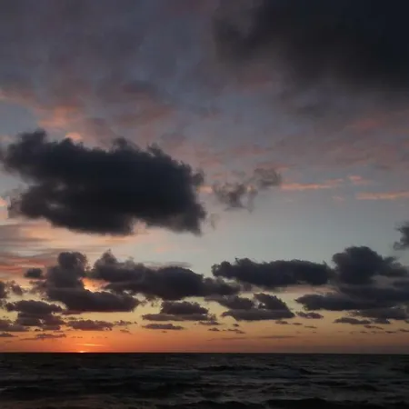 Lägenhet By The Sea Darlowko